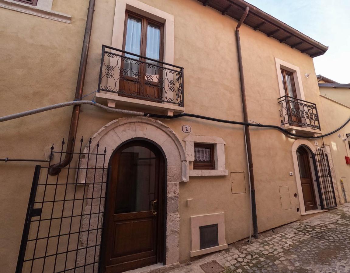 San Domenico House - Centro Storico Bed and Breakfast LʼAquila Exteriör bild